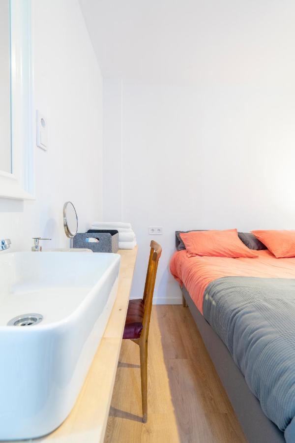 Independent Room Close To Ifema Y Aeropuertob Madrid Eksteriør billede